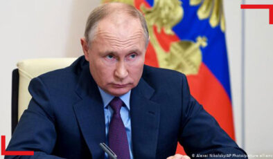 Putin, Suriye’de Rus ordusuna ait yeni silahların test edildiğini açıkladı