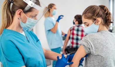 Avrupa İlaç Ajansı, BioNTech-Pfizer aşısının 12-15 yaş grubuna yapılmasını onayladı