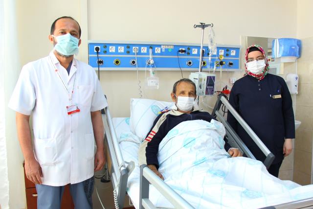 SCÜ Organ Nakil Merkezi'nde bir günde iki hastaya organ nakli yapıldı