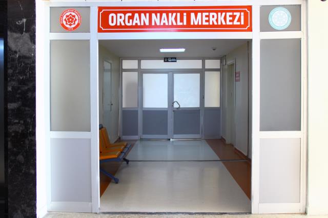 SCÜ Organ Nakil Merkezi'nde bir günde iki hastaya organ nakli yapıldı