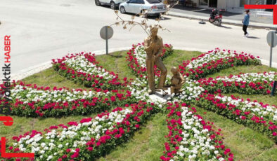 Eskişehir Büyükşehir’den yenilenen o bölgeye anlamlı heykel