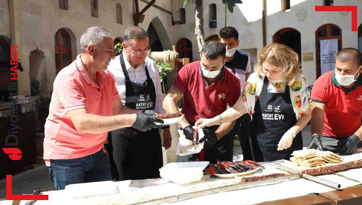 Kaburgacı Yaşar Usta ve Lütfü Savaş, Adana ve Hatay lezzetlerini tanıttı