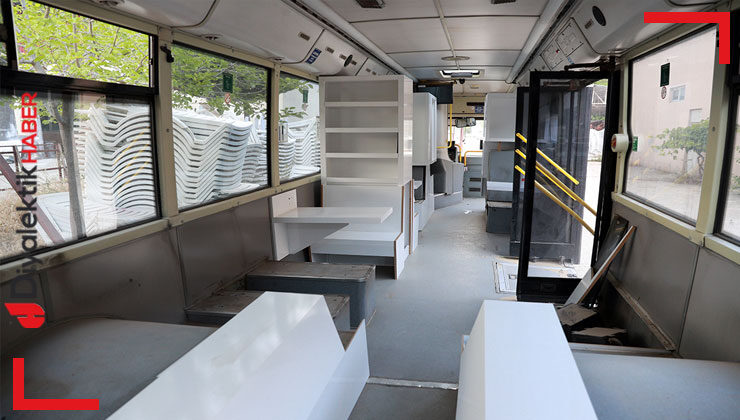 Antalya’da gezici kütüphane dönemi