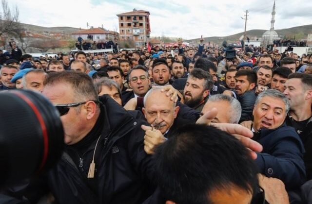 CHP: Kılıçdaroğlu’na yönelik linç ve saldırı görüntülerini izleten AKP Genel Başkanı, bu videoyla azmettiricisi olduğu suçları üstlenmiştir