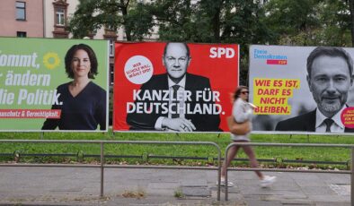 Almanya’da koalisyon için ilk adımlar atılıyor