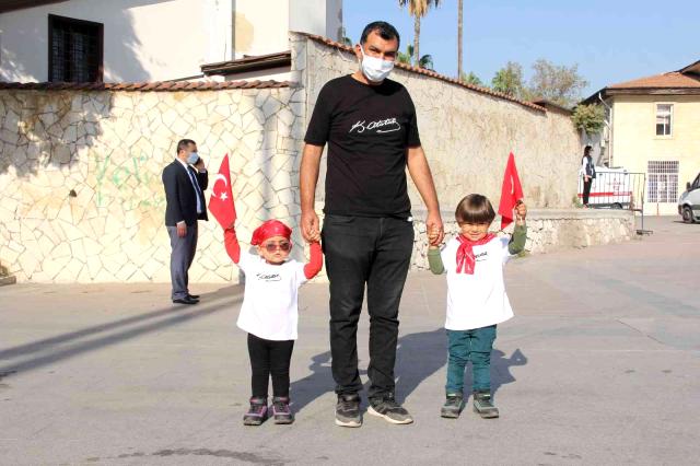 Cumhuriyetimizin 98. Kuruluş Yıl Dönümü Mersin'de Coşkuyla Kutlandı