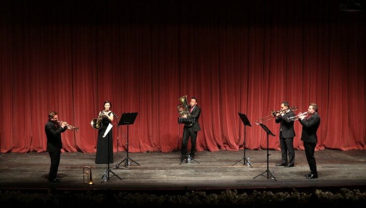 Klasik caz ile türküler Golden Horn Brass konserinde birleşti