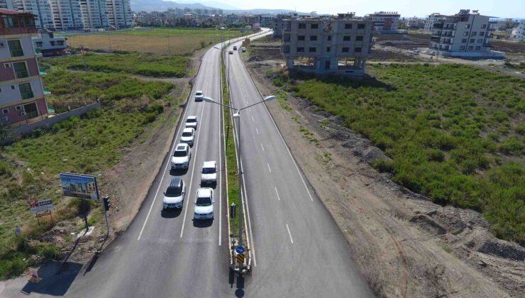 Karaağaç Uğur Mumcu Caddesi’nde açılan yeni yolun asfalt çalışması tamamlandı