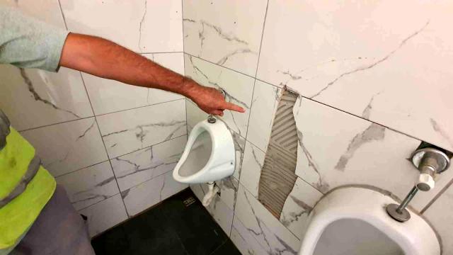 Tarsus'taki tuvaletlere 2 ay içerisinde üçüncü saldırı