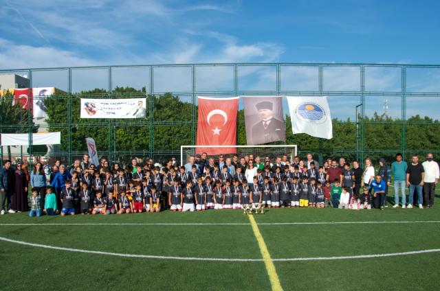 '10 Kasım Atatürk'ü Anma 10 Yaş Futbol Turnuvası' sona erdi