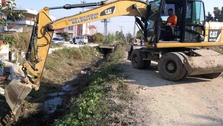 Hatay Büyükşehir Belediyesi, yaklaşan kış mevsimi öncesi altyapı ve üstyapı çalışmalarına hız veriyor