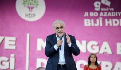HDP Eş Genel Başkanı Sancar, partisinin Mersin mitinginde konuştu
