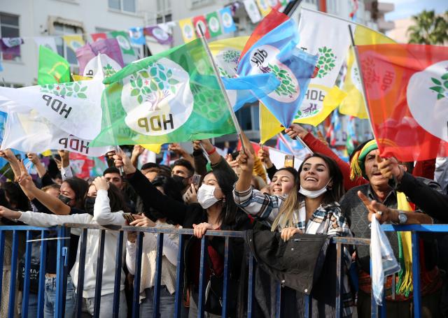 HDP Eş Genel Başkanı Sancar, partisinin Mersin mitinginde konuştu