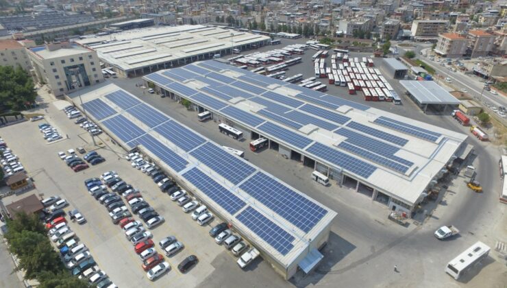 İzmir’e 100 elektrikli otobüs ve 55 midibüs daha geliyor