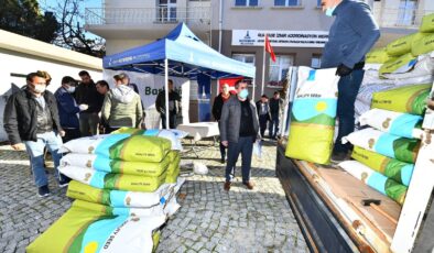 İzmir Büyükşehir Belediyesi üreticiye iklim dostu yem bitkisi desteğini sürdürüyor