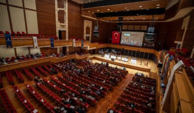 “Metroyu vaktinde milletimizin hizmetine sunacağız”