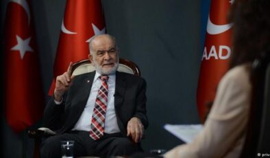 Karamollaoğlu: HDP terörle arasına mesafe koyuyor