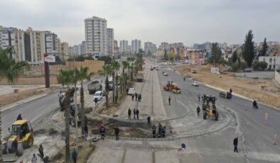 Adana Büyükşehir, trafiğin sıkıştığı 26 noktada çalışma yapıyor