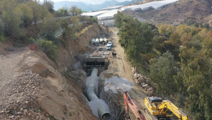 Mut’ta doğal gaz boru hatları döşenmeye başlandı