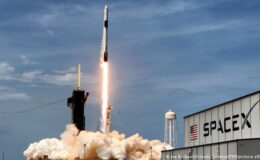 Yakıtı biten SpaceX roketi Ay’a çarpacak￼