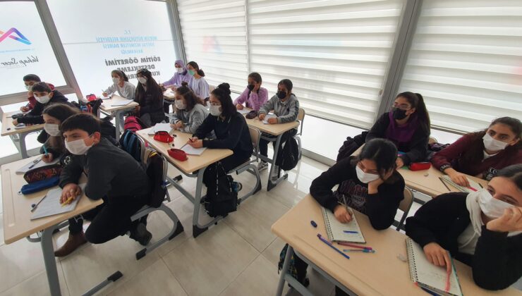 Mersin Büyükşehir, Tarsus’a LGS Hazırlık Kurs Merkezi Kazandırdı
