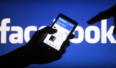 Rusya, Facebook’u yavaşlatma uygulamasını başlattı
