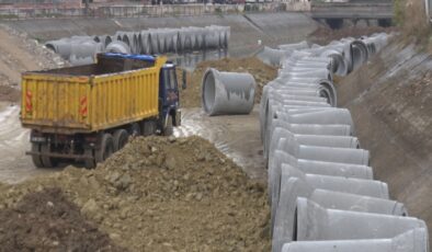 Adana’da tek proje ile 4 mahallenin daha yağmur suyu sorunu çözüldü￼