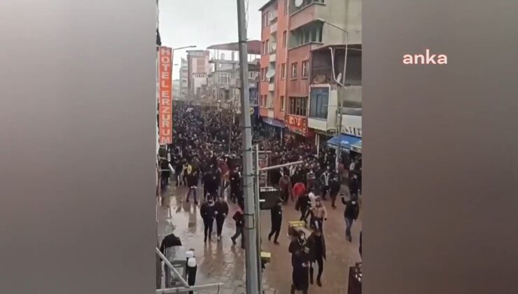 Doğubeyazıt’ta yüzlerce kişiden elektrik zammı protestosu