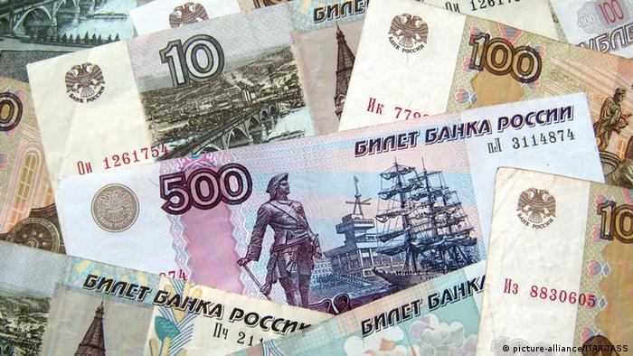 Ruble yılbaşına göre yüzde 60’ın üzerinde değer kaybetti