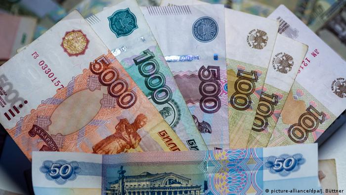 Putin imzaladı: Rus şirketleri yabancı ülkelere borçlarını ruble ile ödeyecek