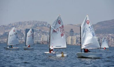 İzmir Körfez Festivali’nin ikinci gününde renkli görüntüler