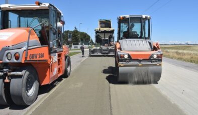 ÇERKEZKÖY VE ERGENE İLÇELERİNDE BETON YOL SERİM ÇALIŞMASI TAMAMLANDI￼