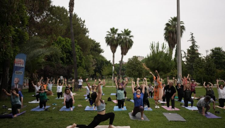 Adanalılar, Büyükşehir eğitmenleri eşliğinde her sabah Yoga yapıyor￼