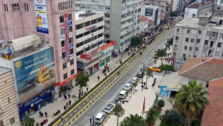 <strong>İSTİKLAL CADDESİ’NDE 1. ETAP TRAFİĞE AÇILDI</strong>