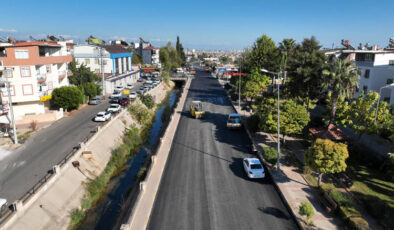 Antalya Büyükşehir’den Şelale Caddesi’ne sıcak asfalt çalışması