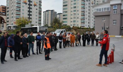 Mersin Büyükşehir Belediyesi, Personeline Yangın Güvenliği Eğitimi Veriyor