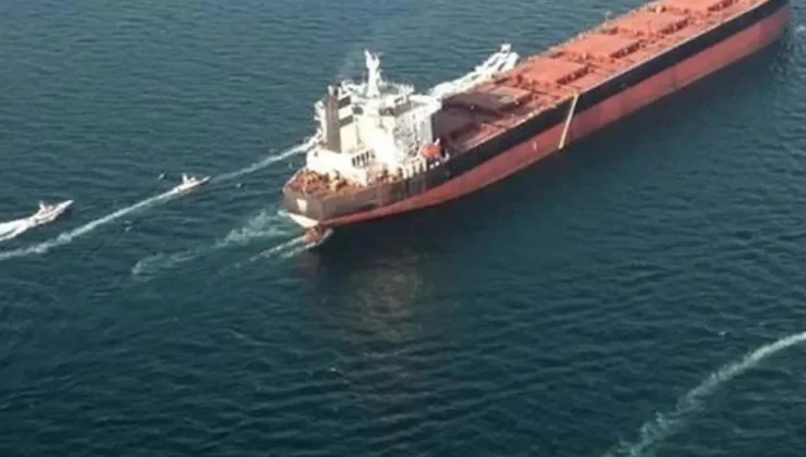 İran’dan Hürmüz Boğazı açıklaması: Düşman olmayan gemiler güvenli şekilde geçebilir.