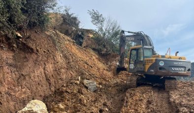 TOROSLAR BELEDİYESİ KIRSALDA ULAŞIM GÜVENLİĞİNİ ARTIRIYOR