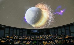 Mercan Bilim Merkezi’nde Yer Alan Planetaryum İle Çocuklar Evreni Keşfediyor