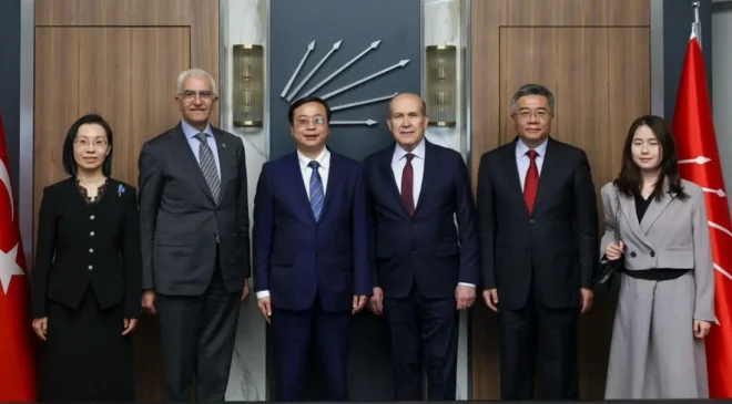 Çin Komünist Partisinden CHP’ye ziyaret: Özgür Özel, Çin’e davet edildi