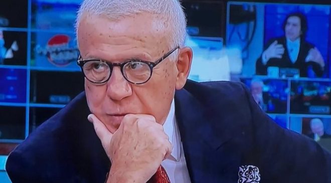 Ertuğrul Özkök: Günahlarıyla, Sevaplarıyla Bir Medya Fenomeni