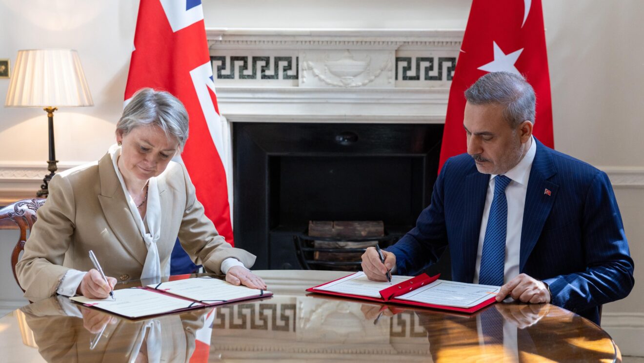 Türkiye-İngiltere… Mehmet Öğütçü Yazdı