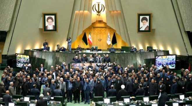 İran’da ABD görüşmeleri üzerinden muhafazakar medya arasında polemik