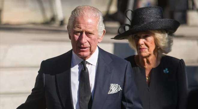 ABD Başkanı Trump, İngiltere Kralı 3. Charles’ı resmi törenle karşıladı