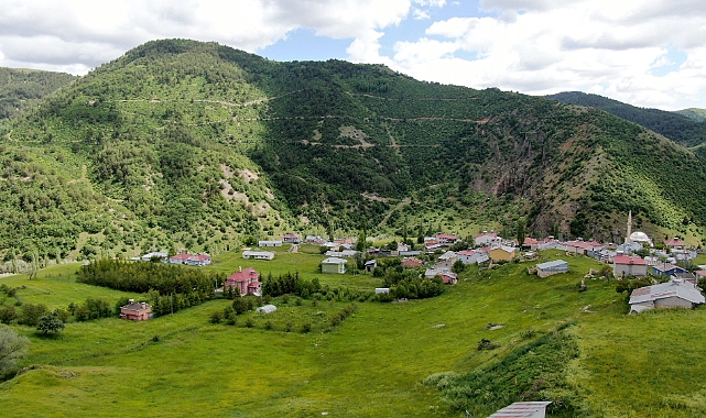 DOST ELİ UŞAK ve SİVAS’LILAR