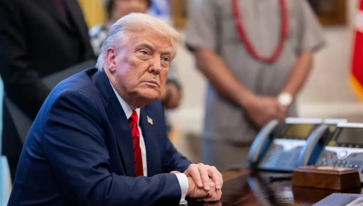 TRUMP, BİR İLERİ BİR GERİ…