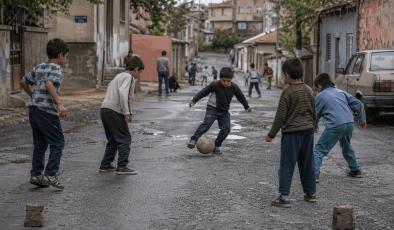 23 NİSAN: ÇOCUKLUK KİMİN?