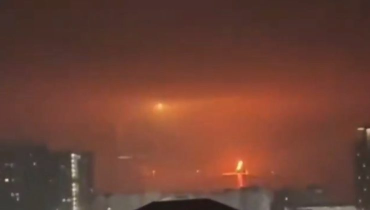 Ukrayna, Rusya’nın petrol kalbini vurdu: Novorossiysk alev alev yanıyor