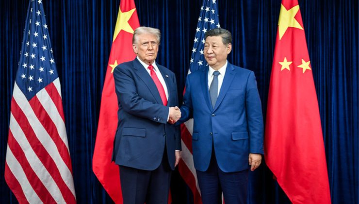 Trump’ın Çin ziyareti: Uçağı dolu, kartları boş