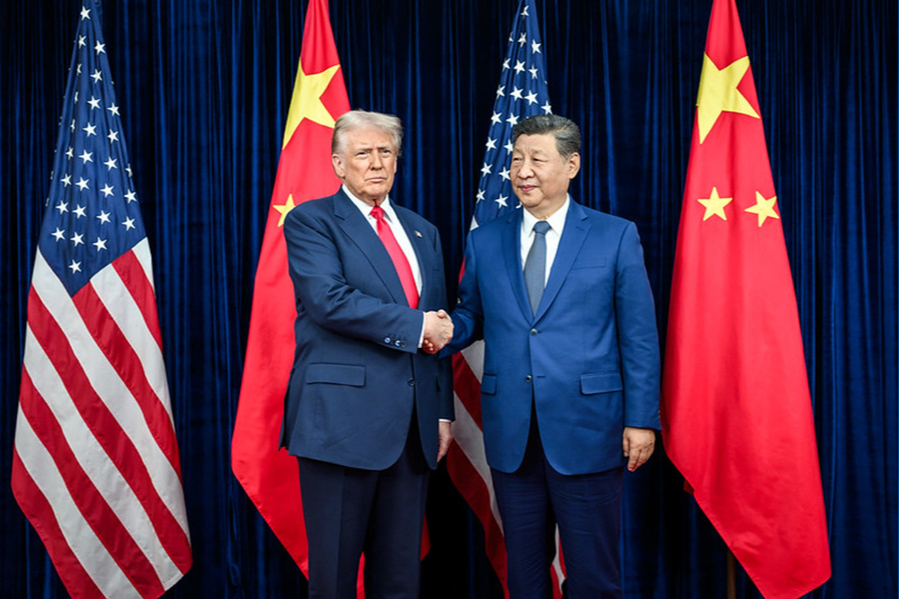 Trump’ın Çin ziyareti: Uçağı dolu, kartları boş